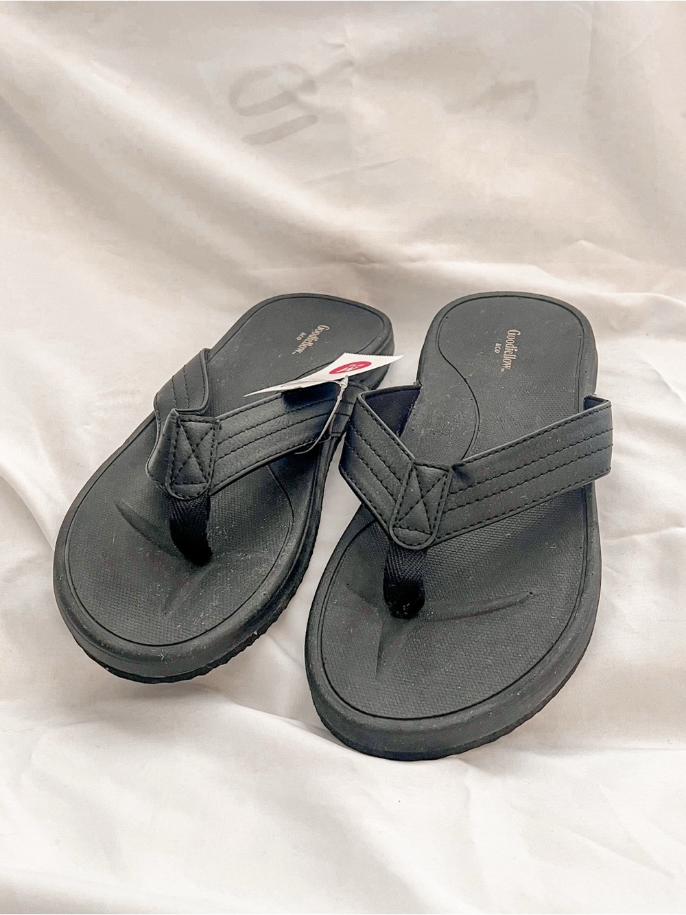 NWT Goodfellow Black Flip Flop Sandals withComfort Footbed Size Medium 9-10